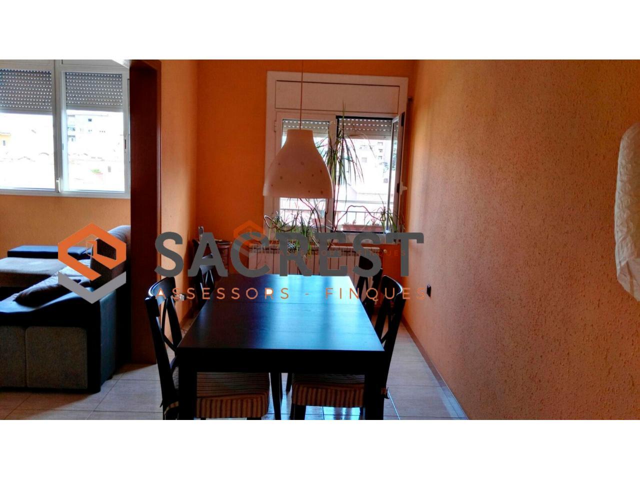 For sale of flat in Mollet del Vallès