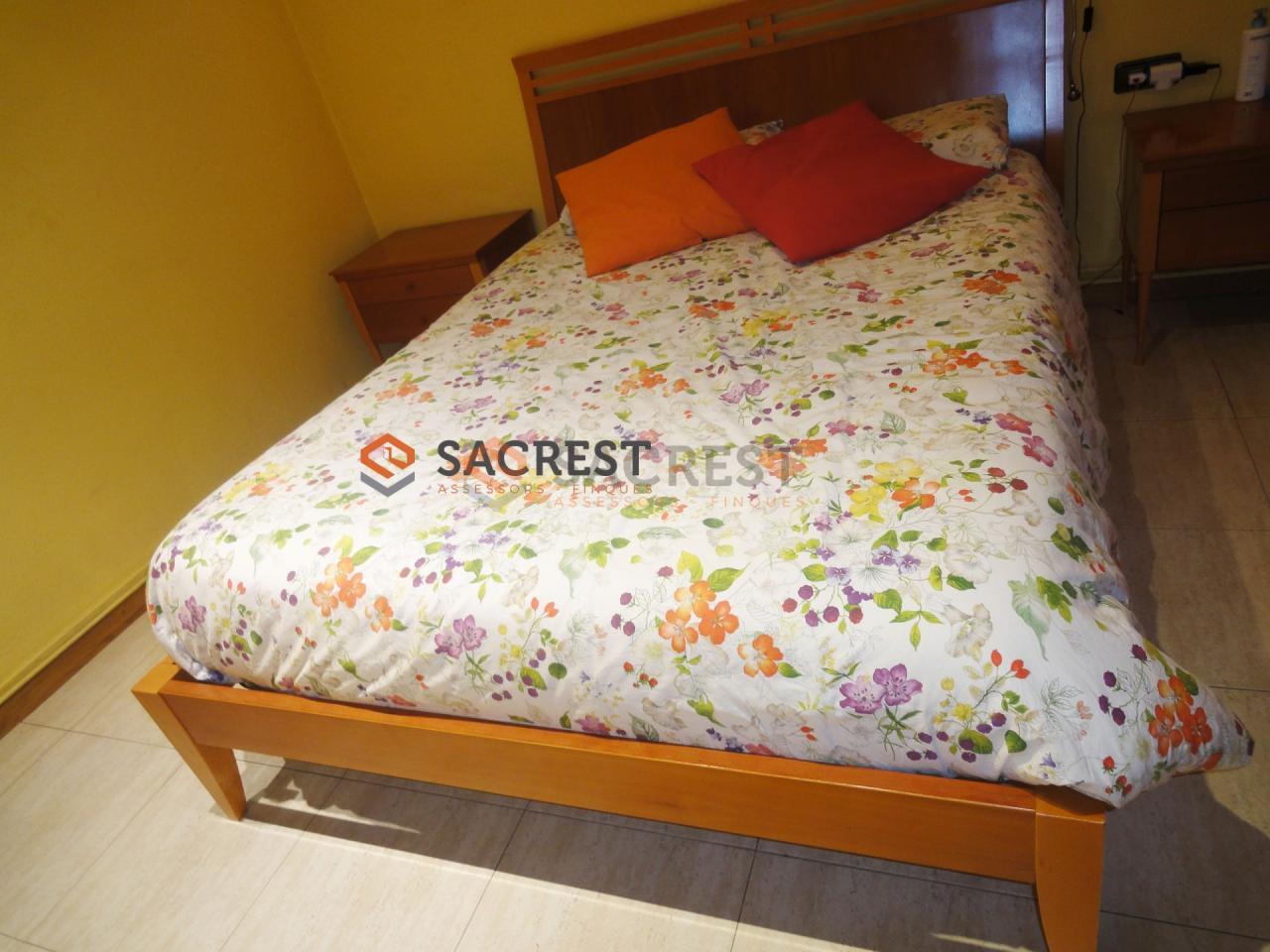 For sale of flat in Mollet del Vallès