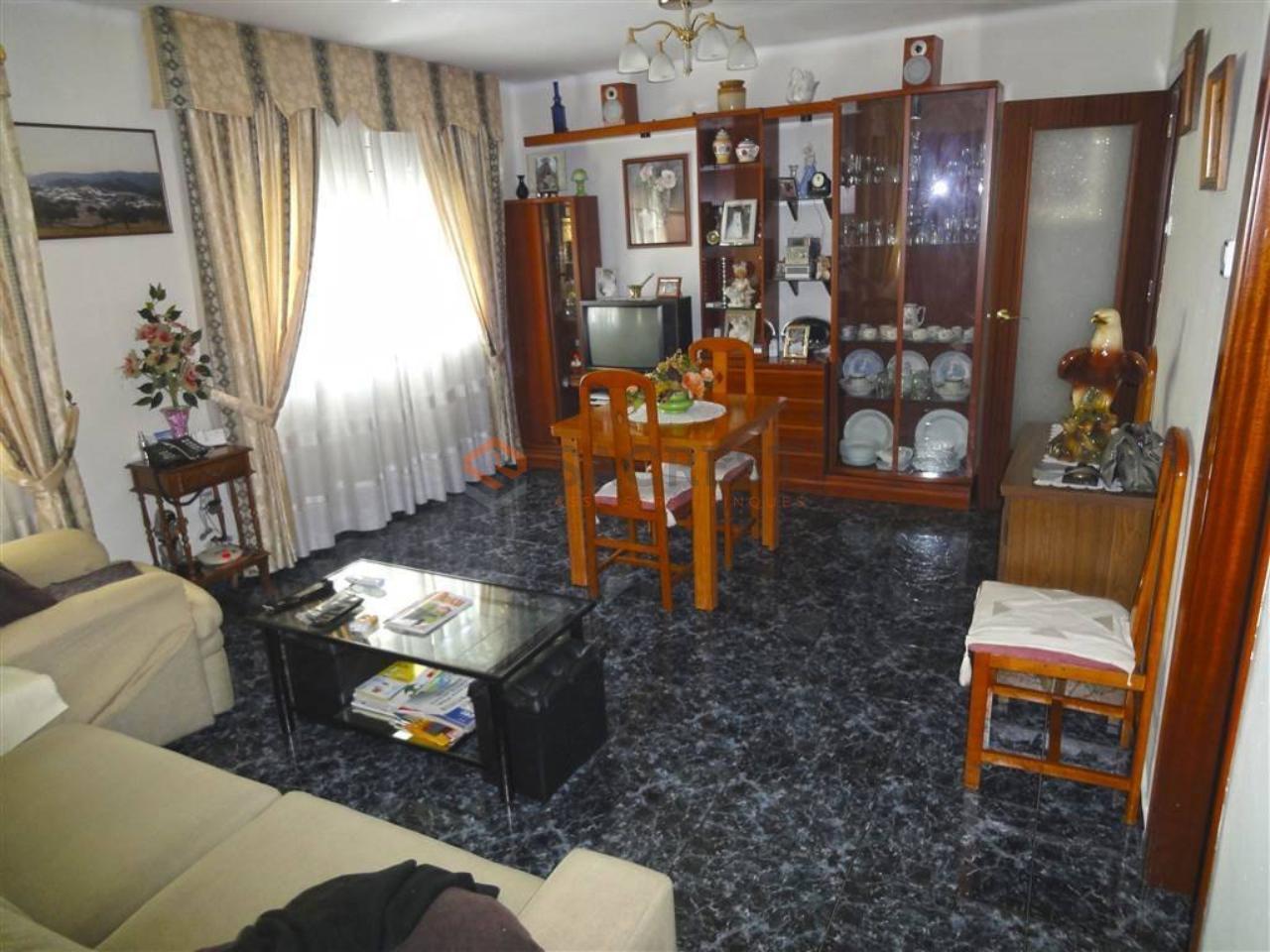 For sale of flat in Mollet del Vallès