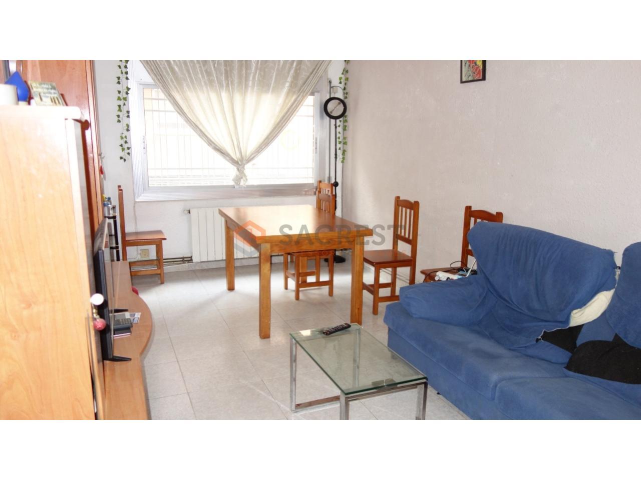 For sale of flat in Montcada i Reixac