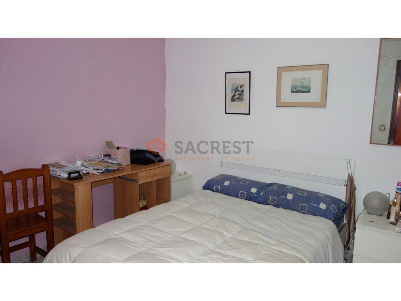 For sale of flat in Montcada i Reixac