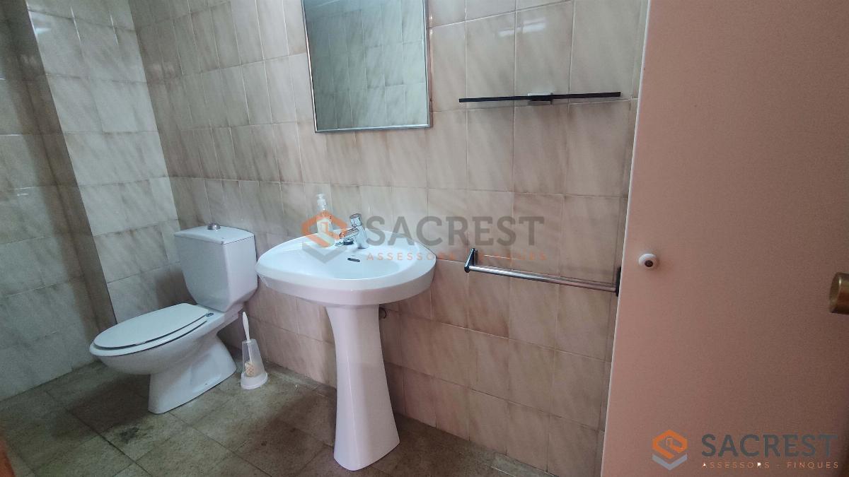 For rent of commercial in Mollet del Vallès