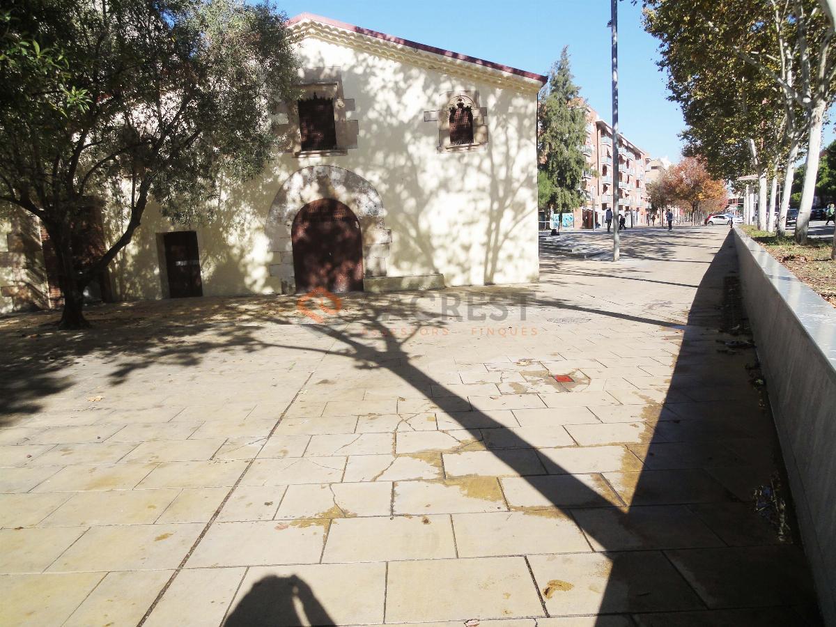 For sale of commercial in Mollet del Vallès