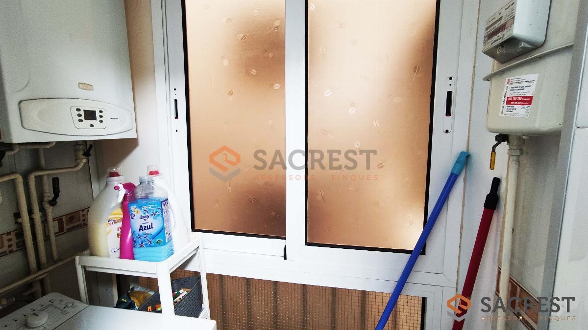 For sale of flat in Mollet del Vallès