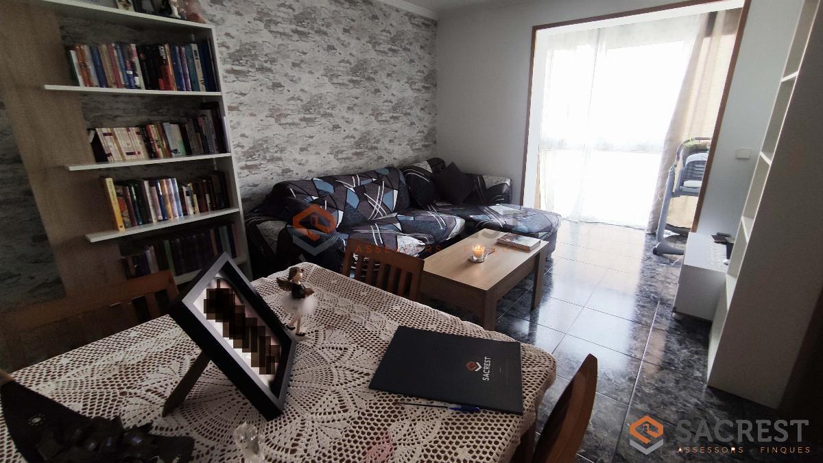 For sale of flat in Mollet del Vallès