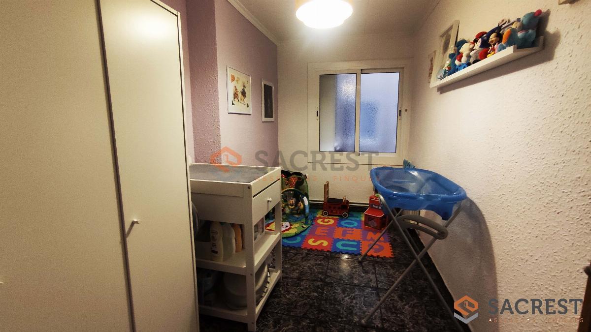 For sale of flat in Mollet del Vallès