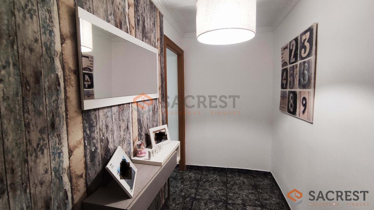 For sale of flat in Mollet del Vallès