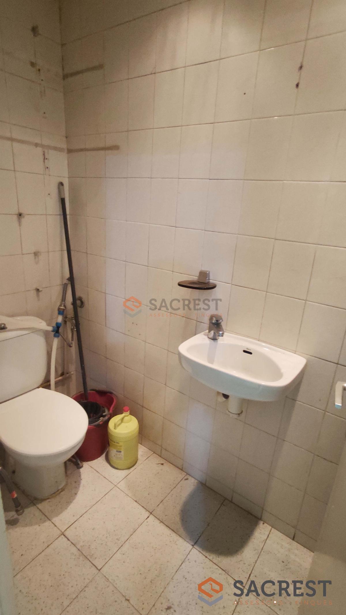 For sale of commercial in Mollet del Vallès