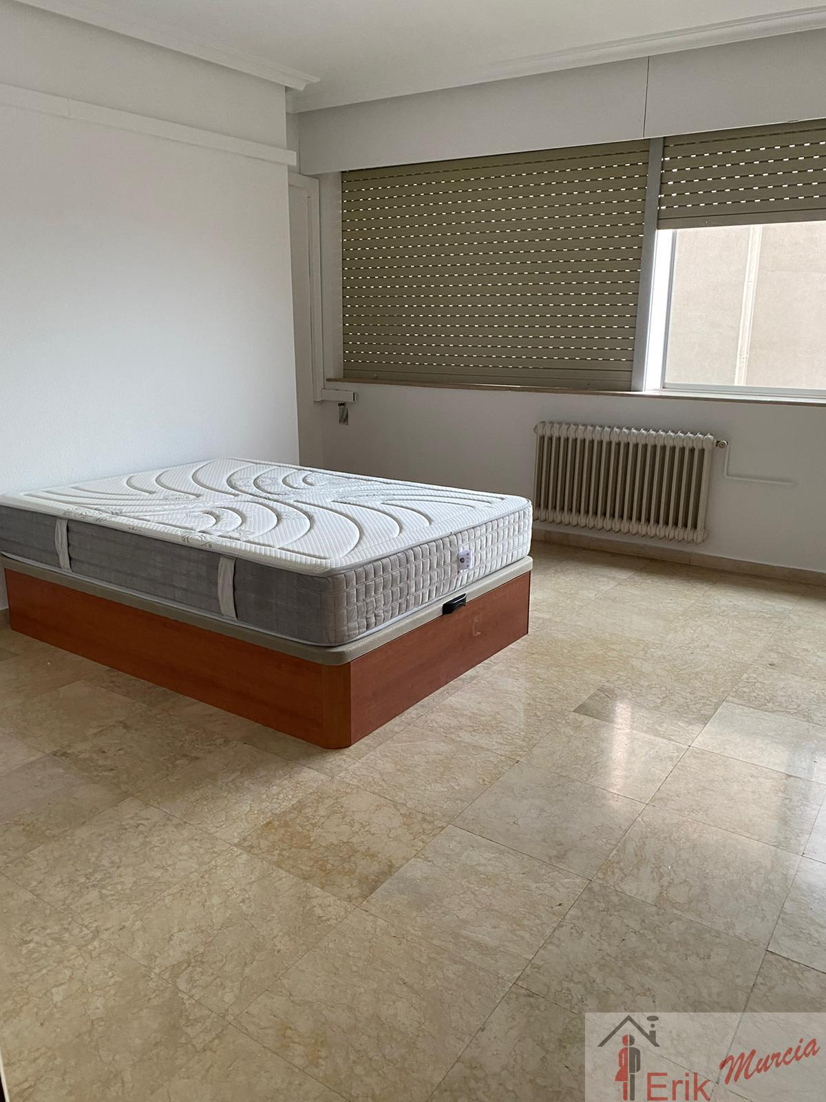 For rent of room in Murcia