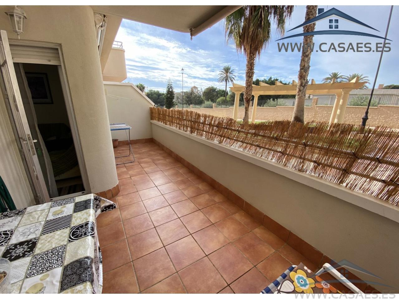 For rent of flat in Roquetas de Mar