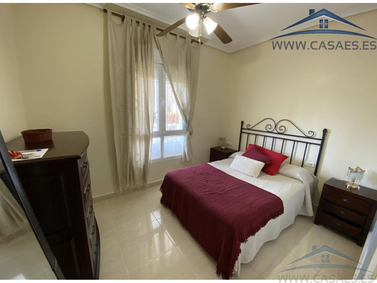 For rent of flat in Roquetas de Mar