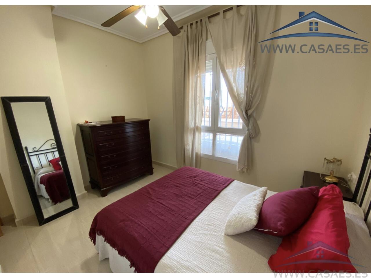 For rent of flat in Roquetas de Mar