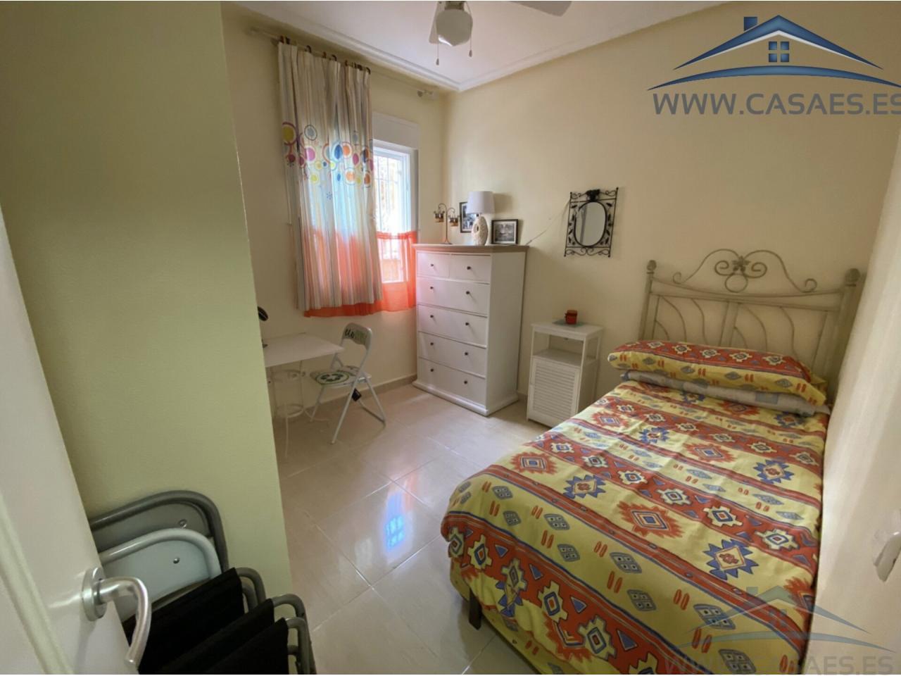 For rent of flat in Roquetas de Mar