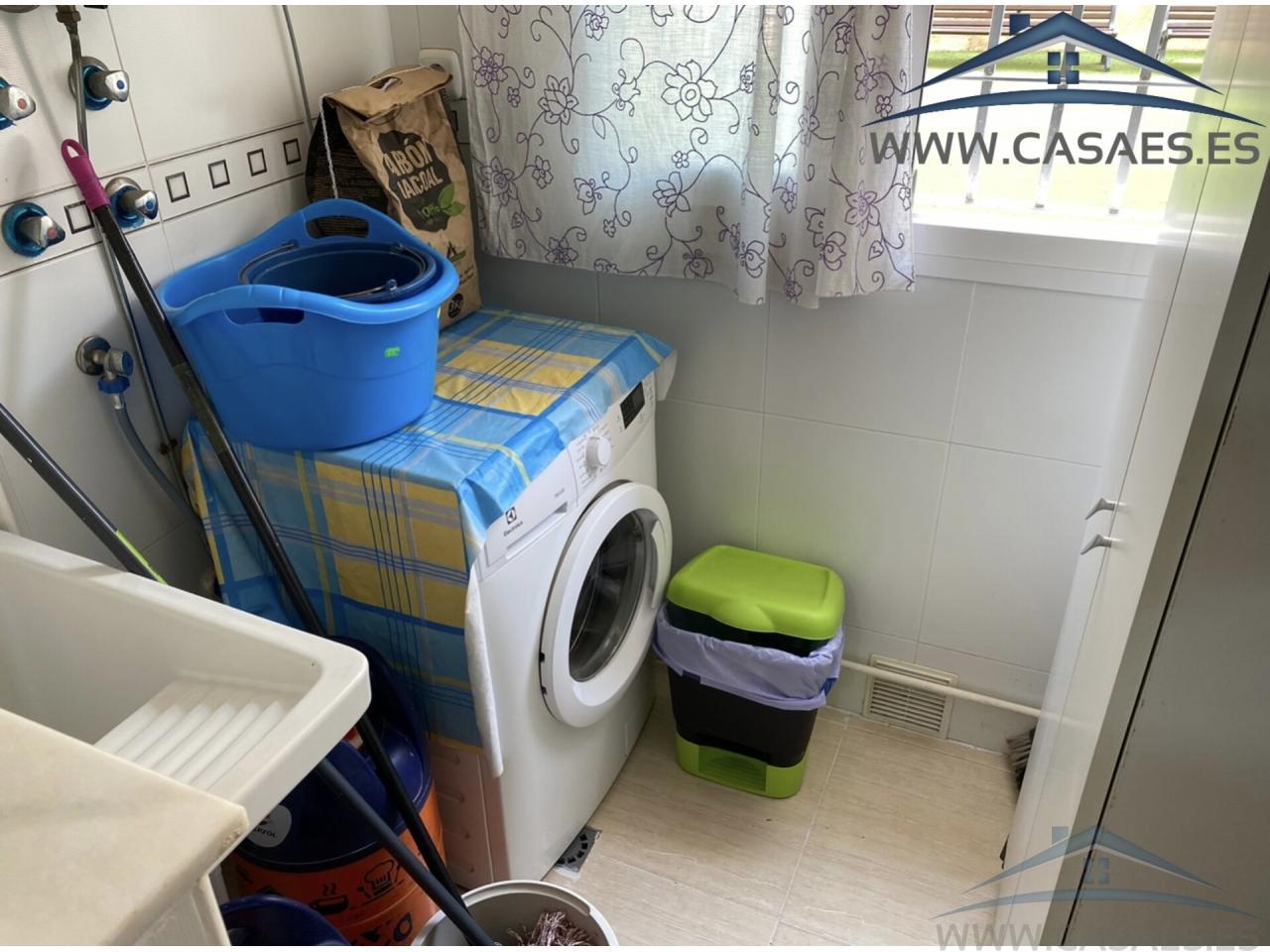 For rent of flat in Roquetas de Mar