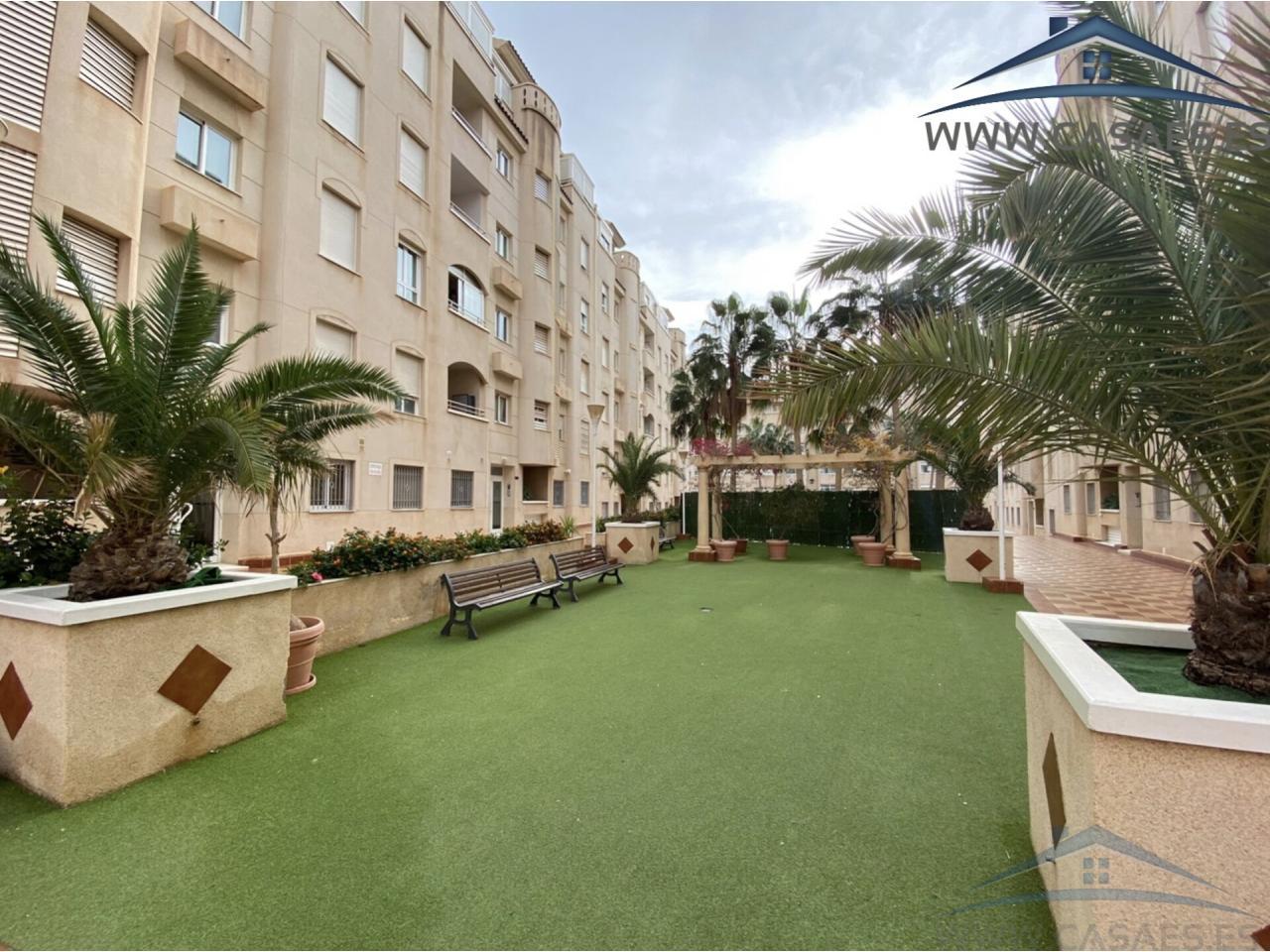 For rent of flat in Roquetas de Mar