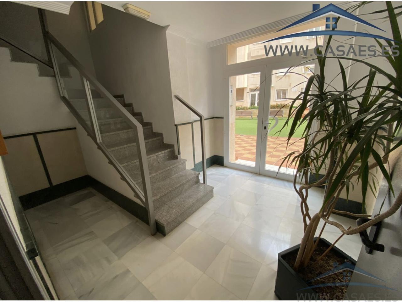 For rent of flat in Roquetas de Mar