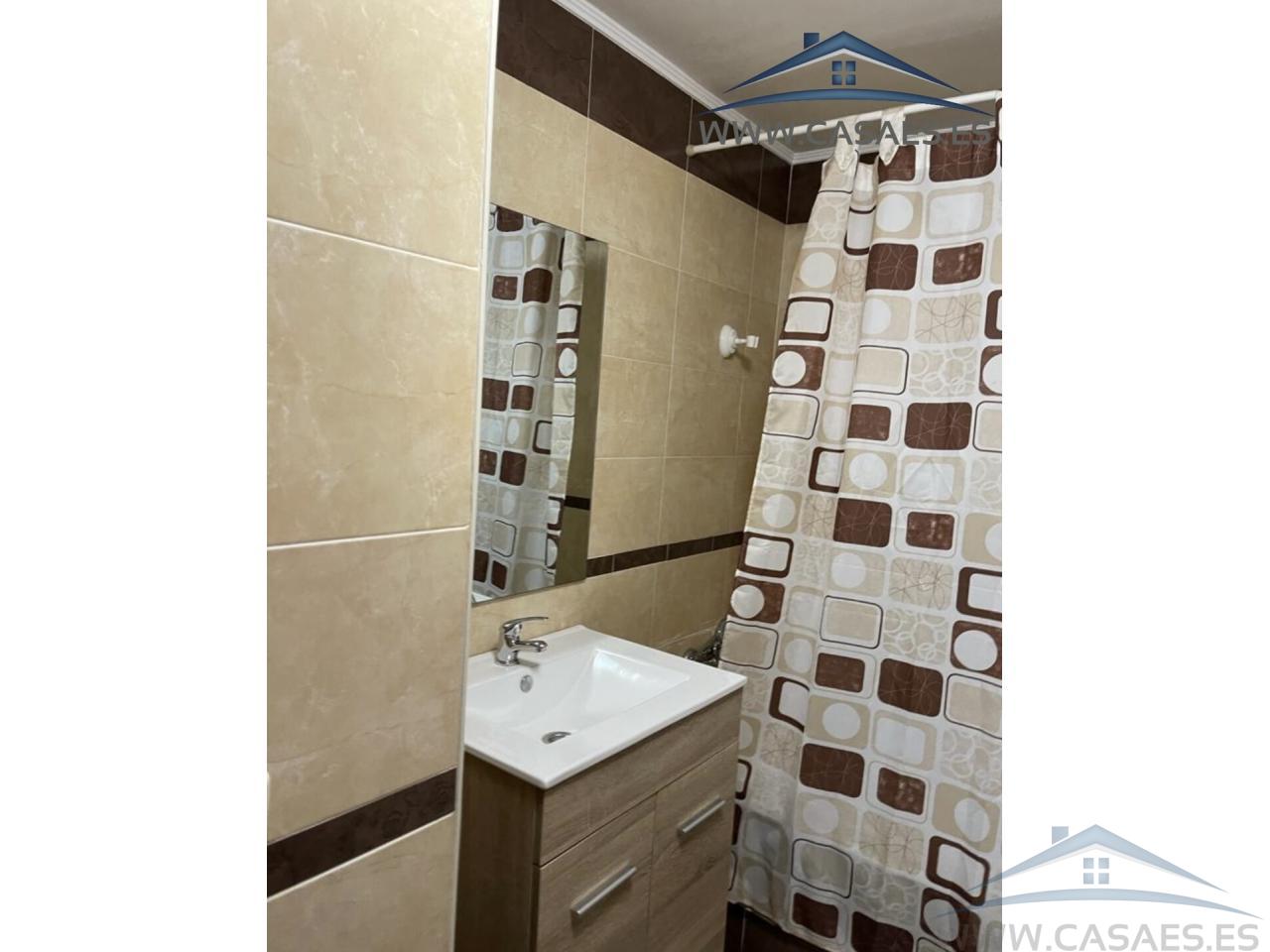 For rent of flat in Roquetas de Mar