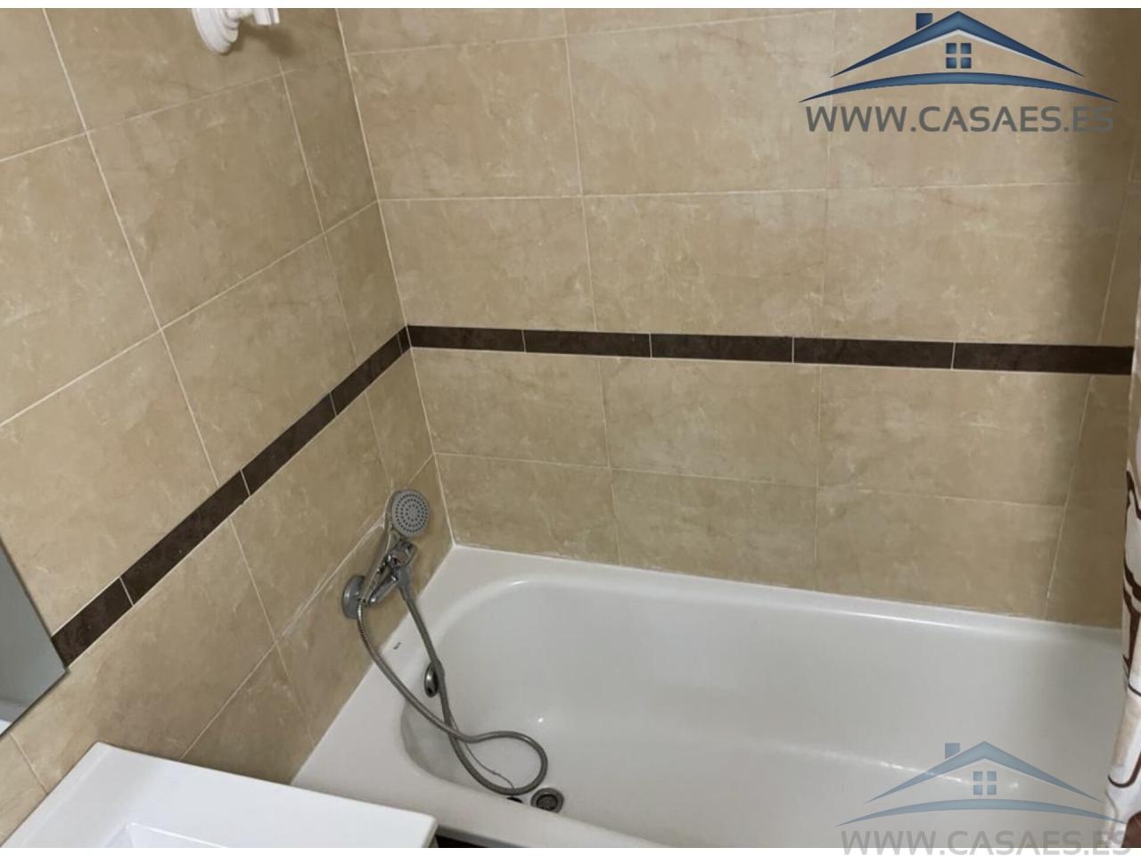 For rent of flat in Roquetas de Mar