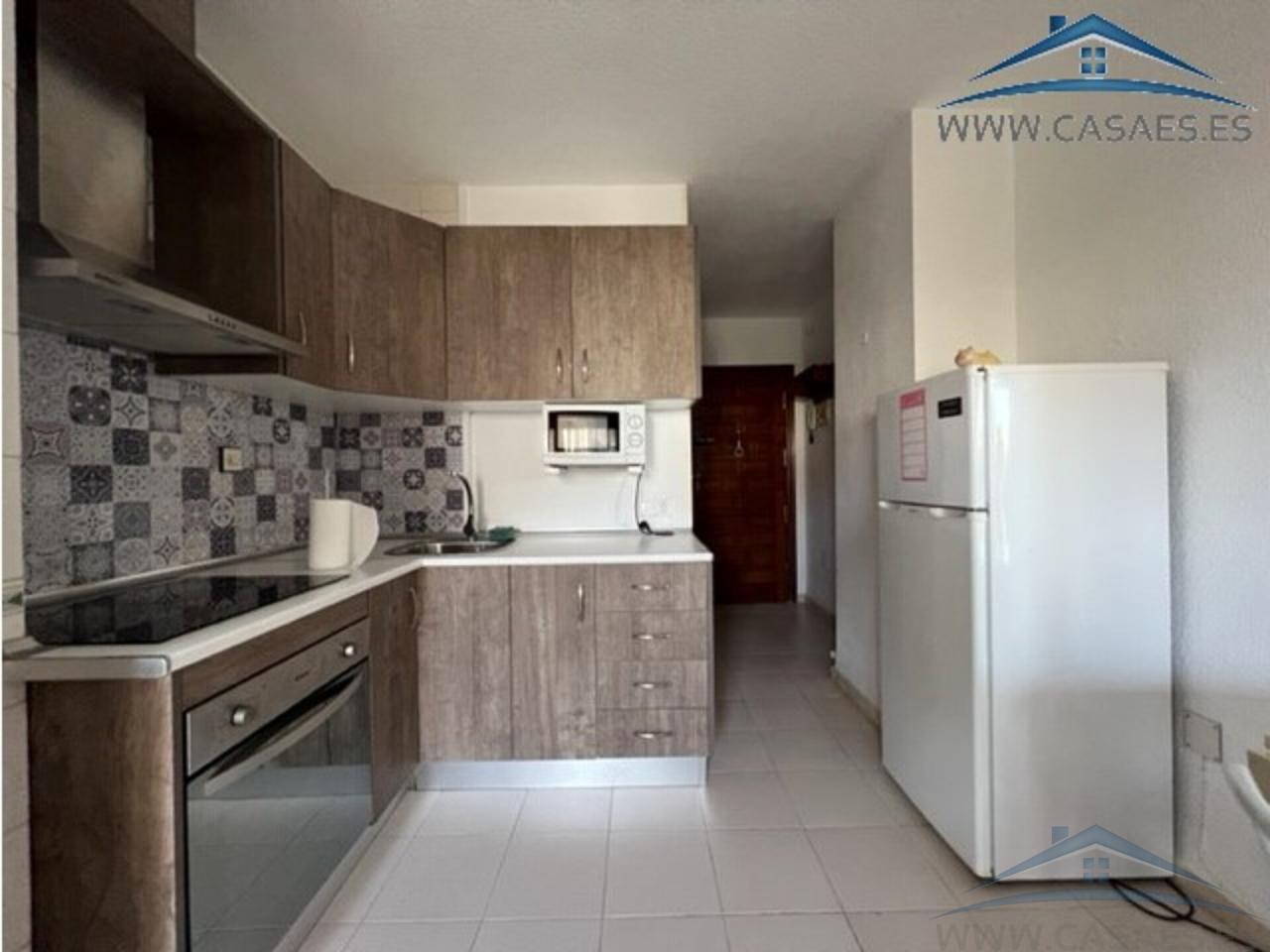 For rent of flat in Roquetas de Mar