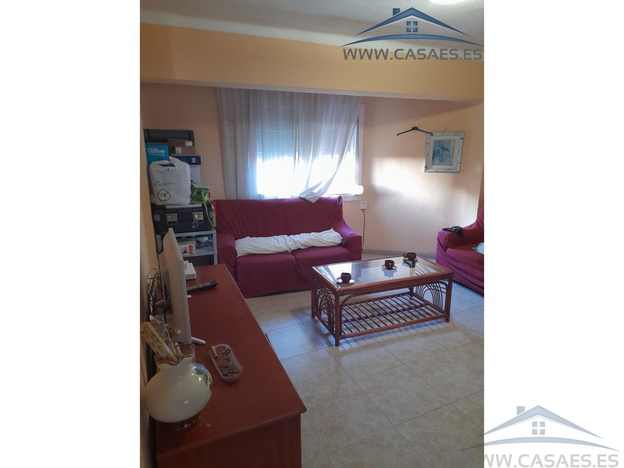 For sale of flat in Almería