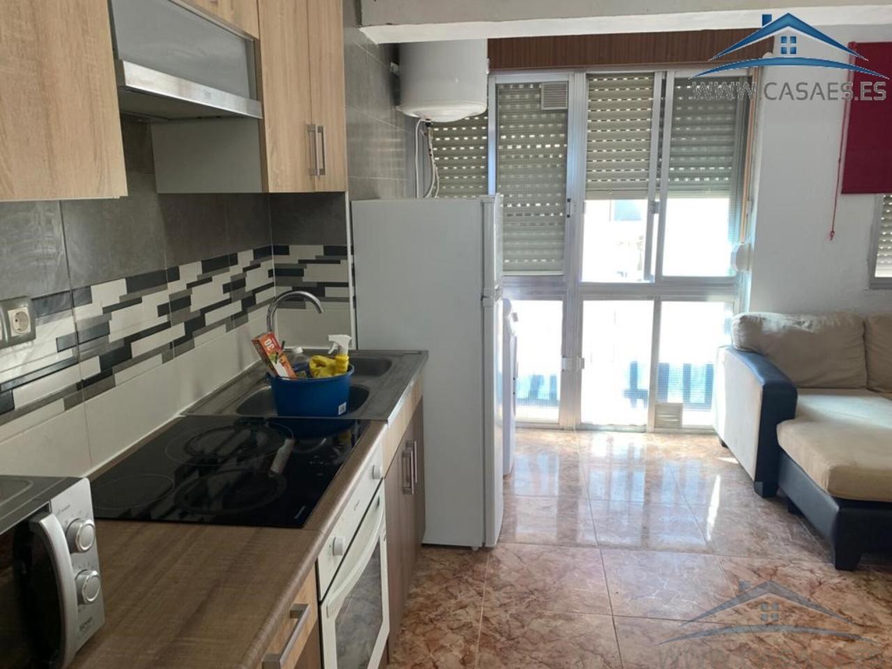 For rent of flat in Almería