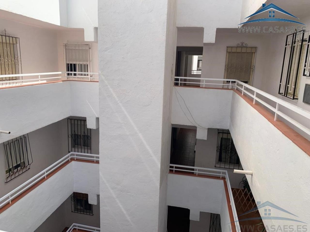 For rent of flat in Almería