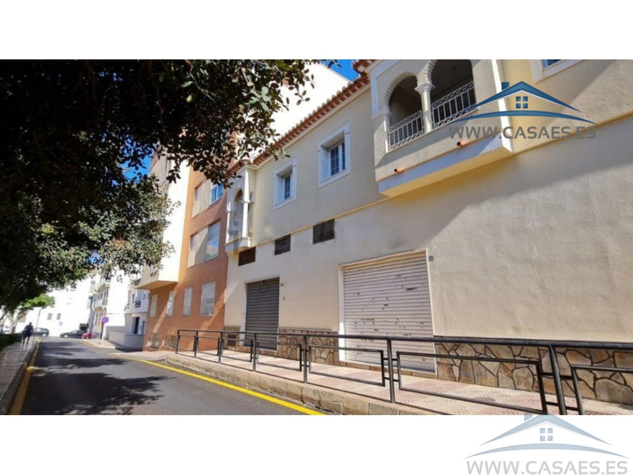 Alquiler de local en Roquetas de Mar