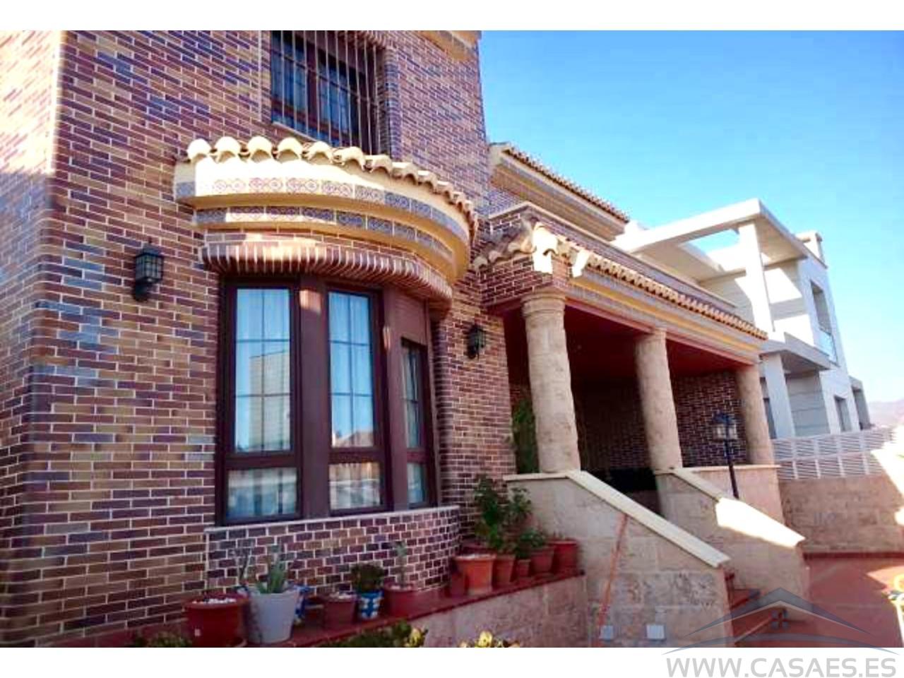 Venta de casa en Roquetas de Mar