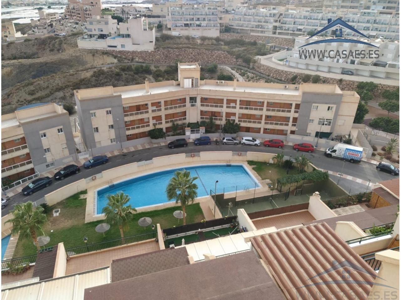 For sale of flat in Roquetas de Mar
