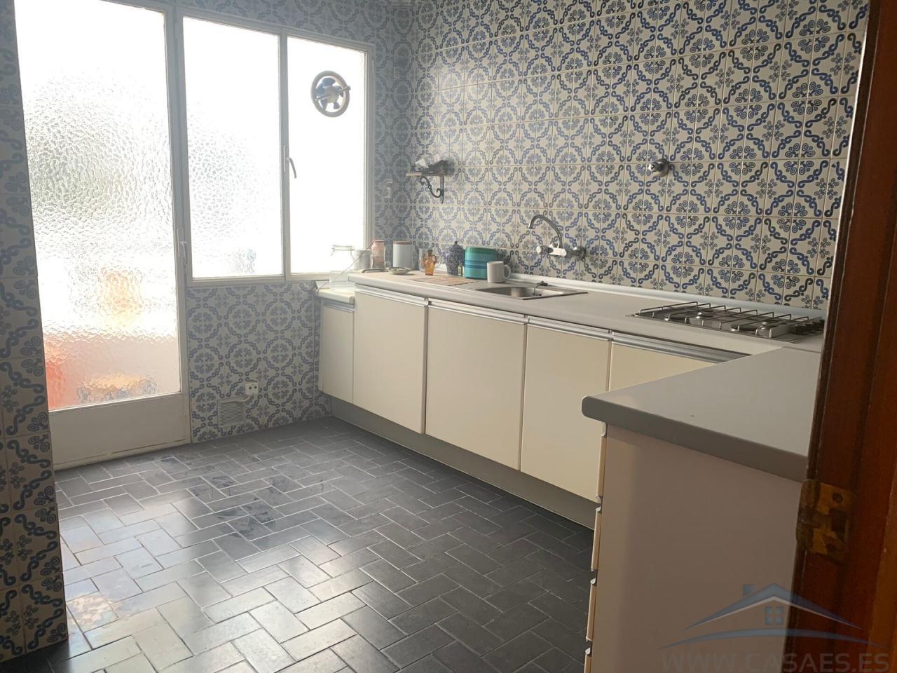 For sale of flat in Almería