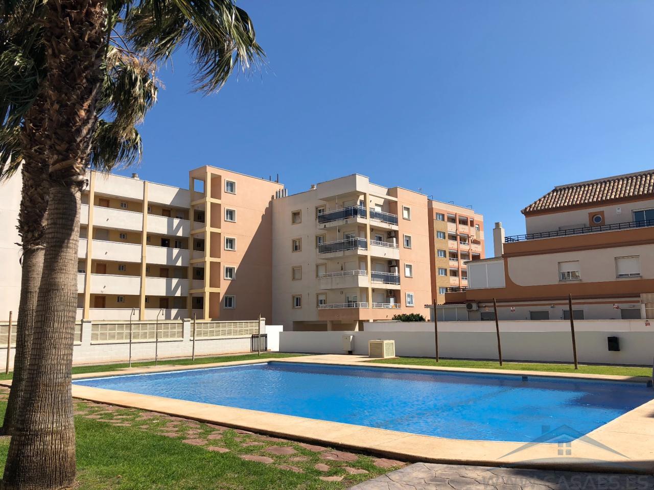 For rent of flat in Roquetas de Mar