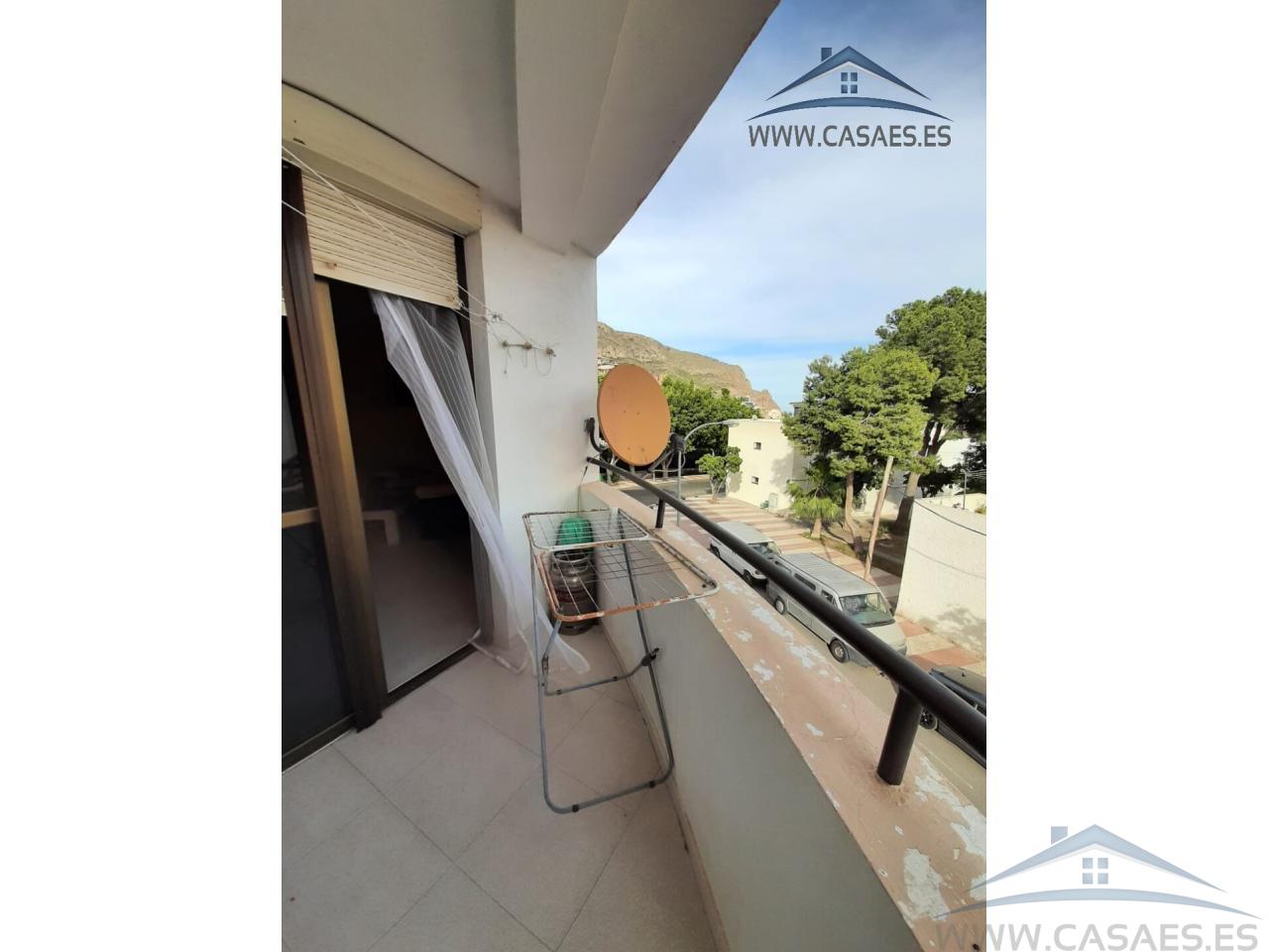 For sale of flat in Roquetas de Mar