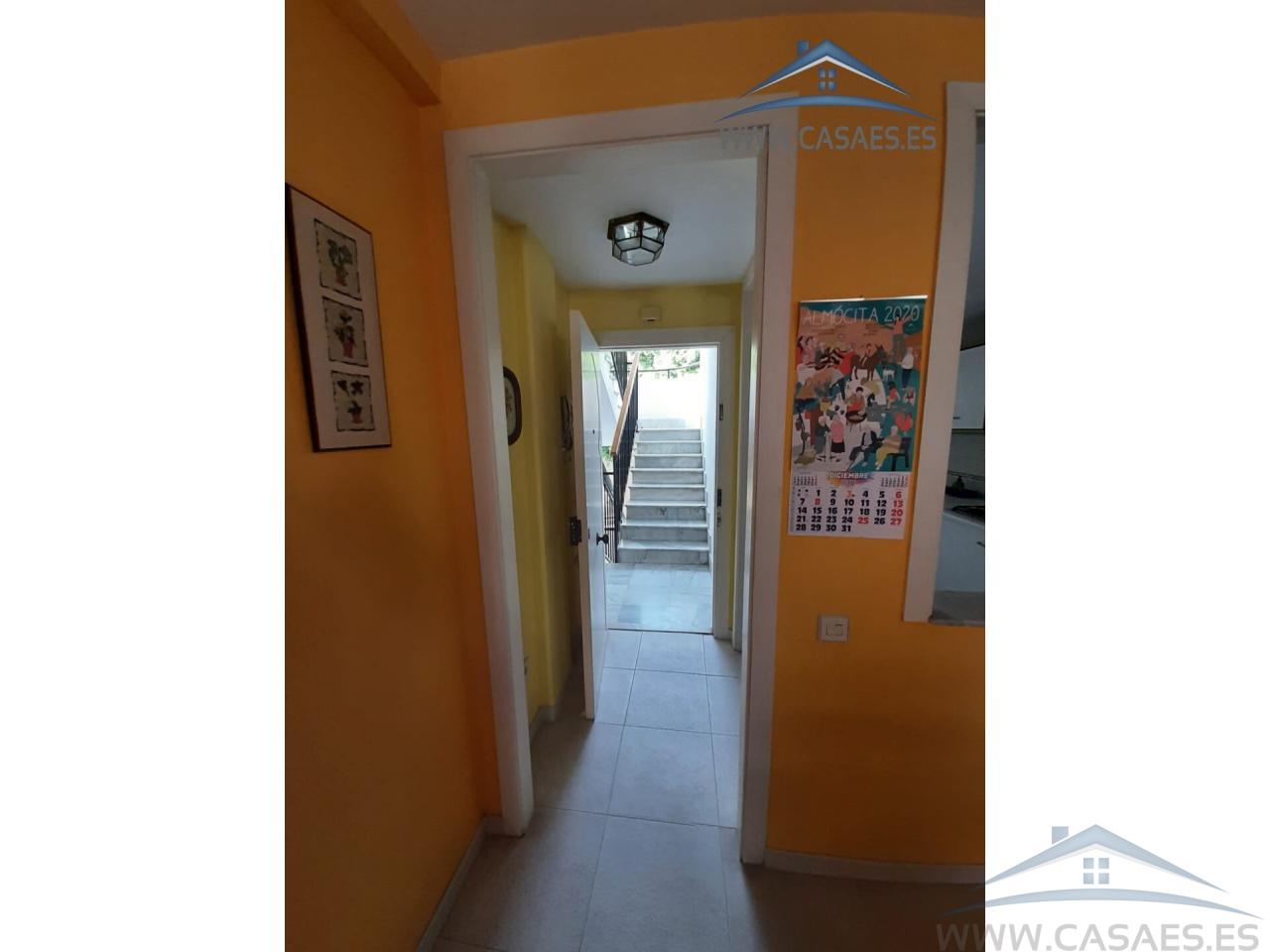 For sale of flat in Roquetas de Mar