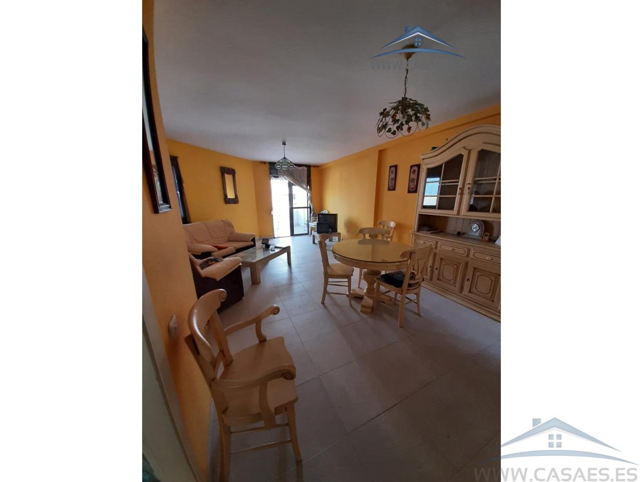For sale of flat in Roquetas de Mar
