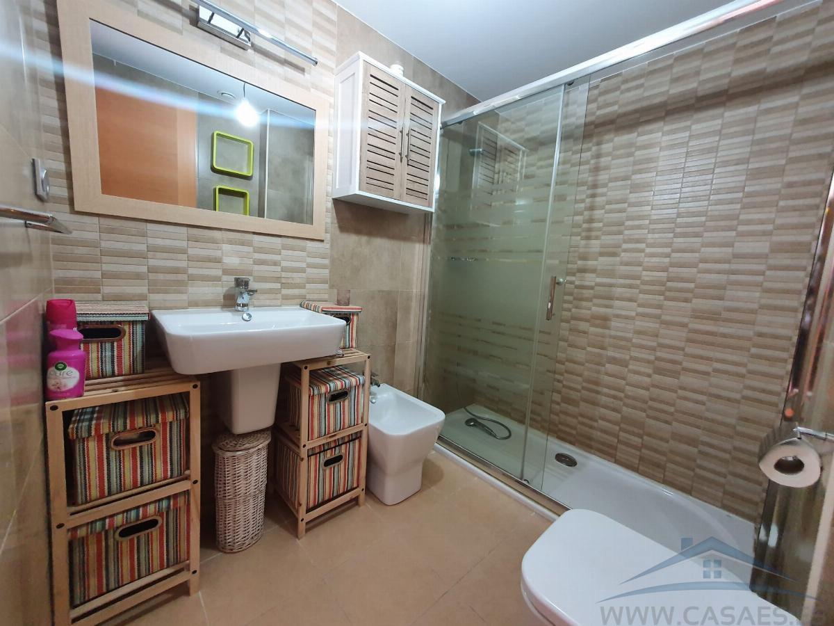 For sale of flat in Almería