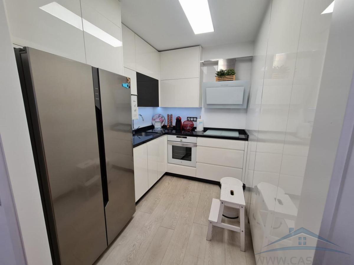 For sale of flat in Almería