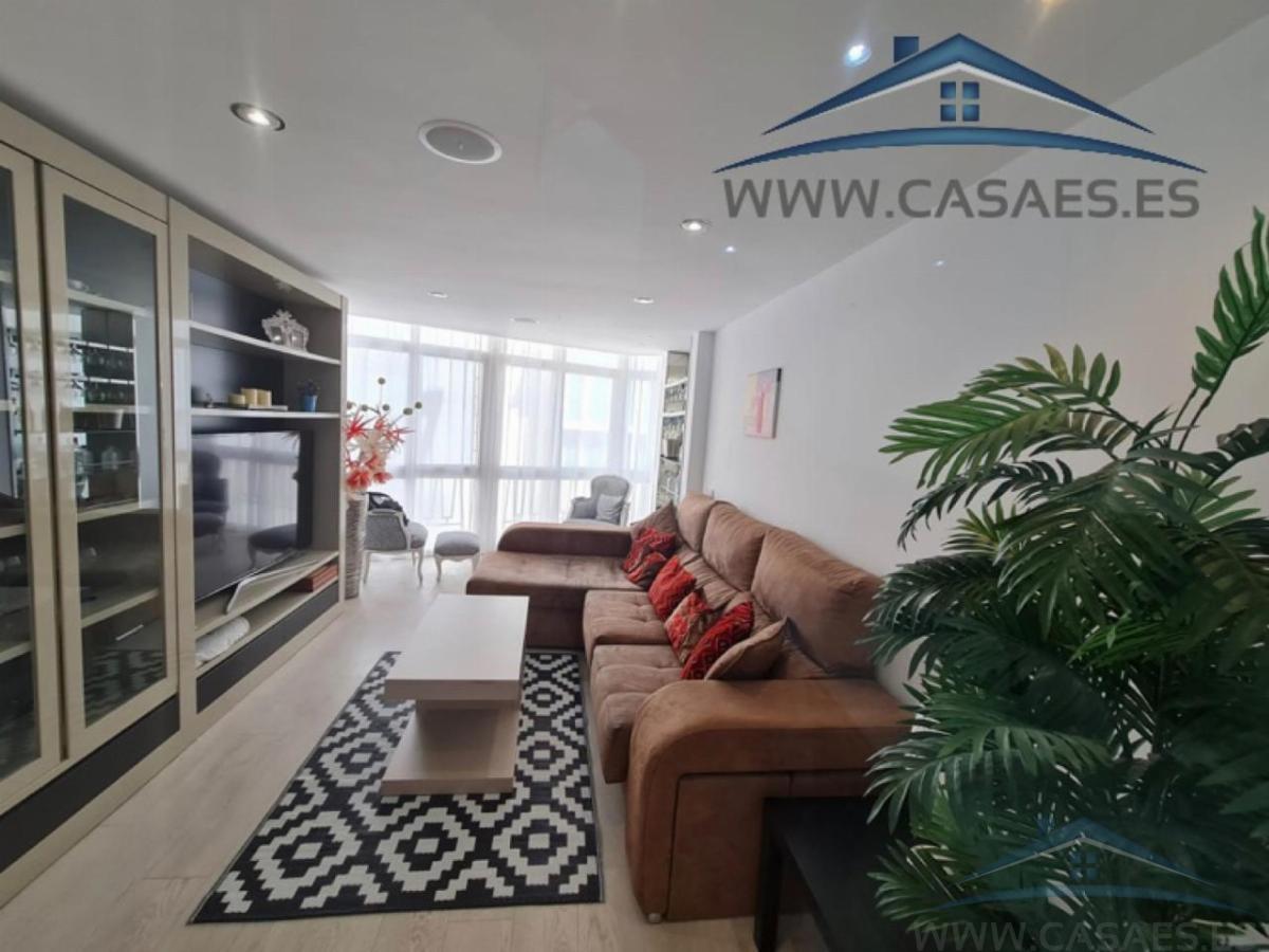 For sale of flat in Almería