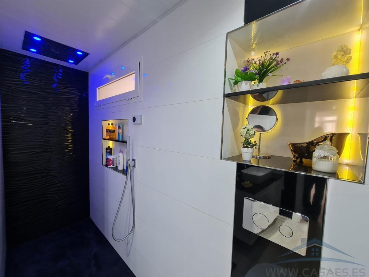 For sale of flat in Almería