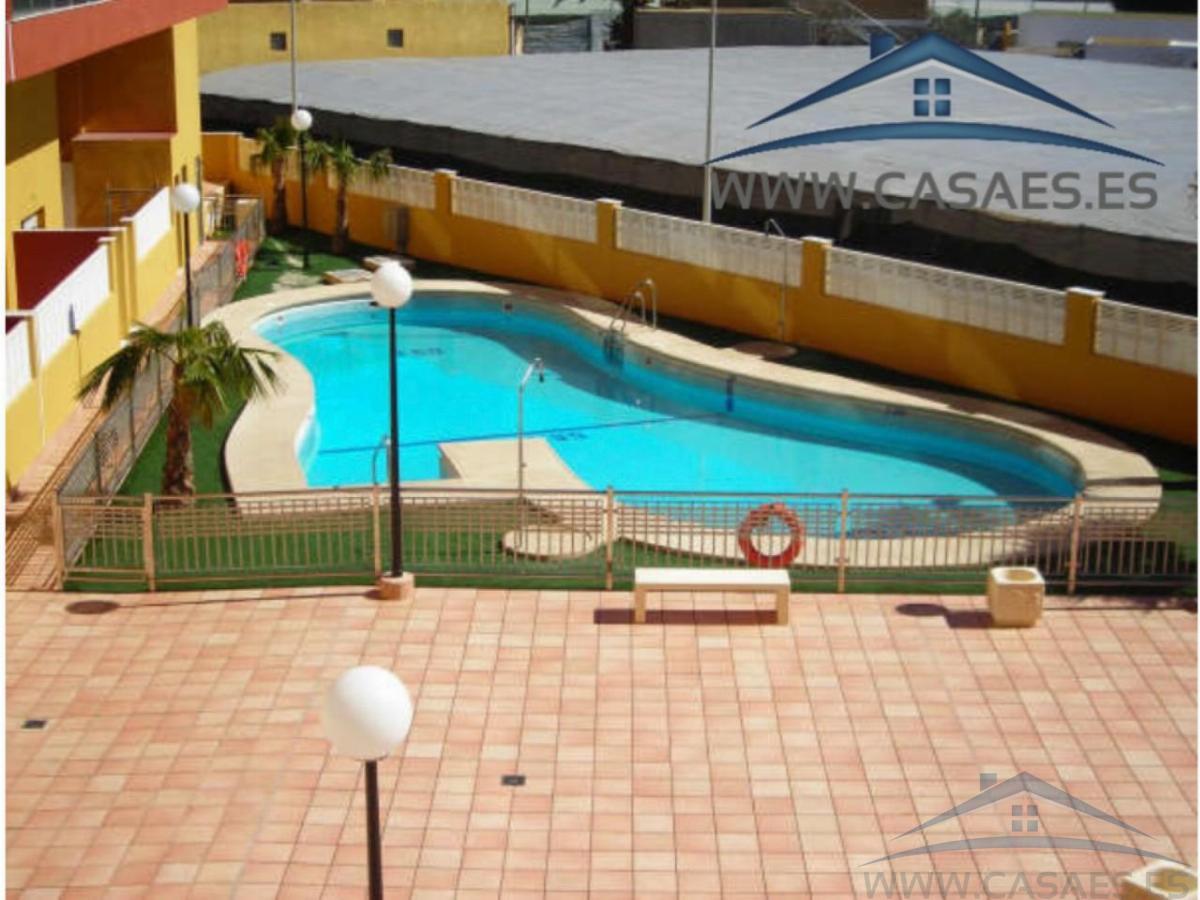 For sale of flat in Roquetas de Mar