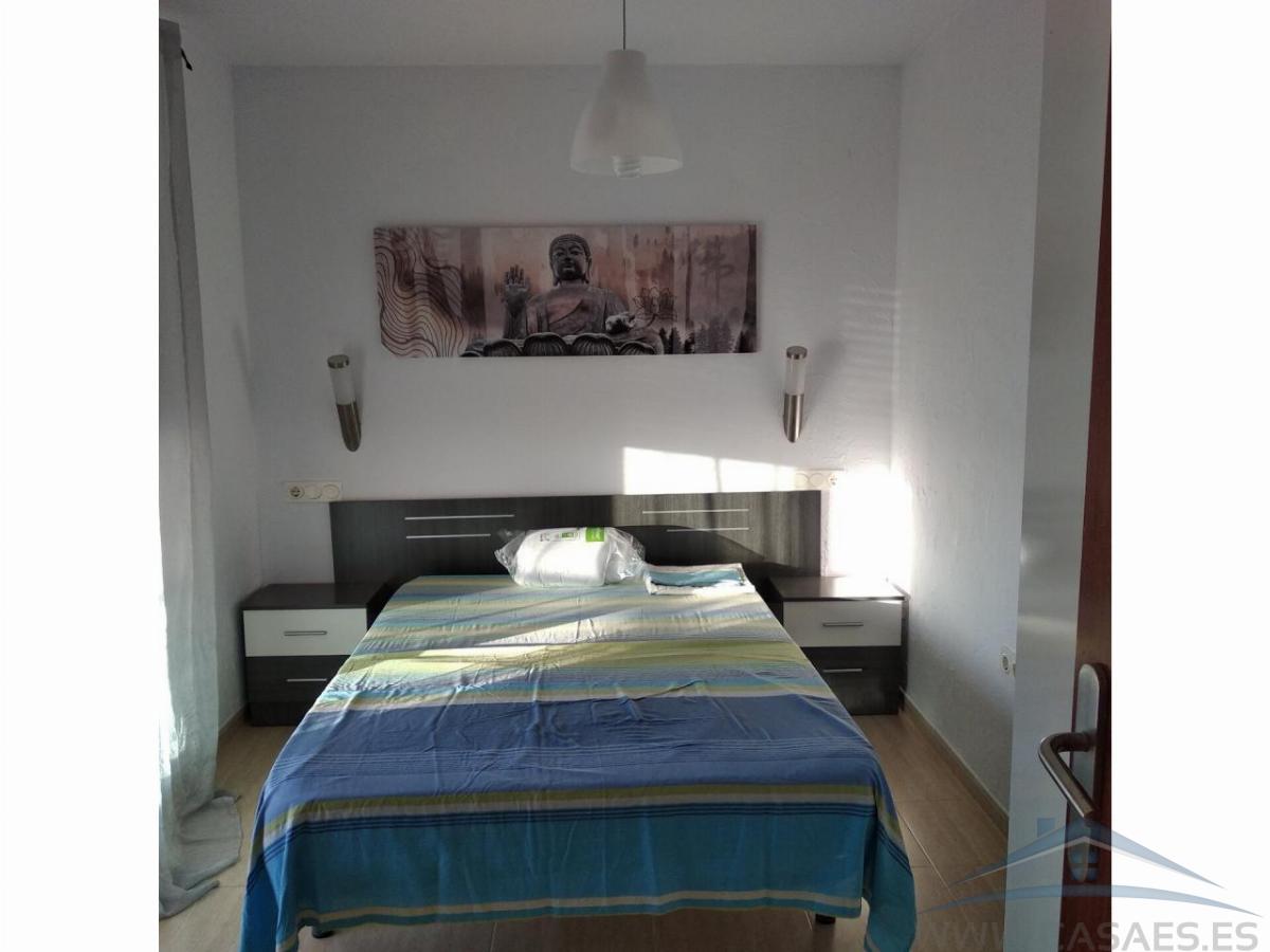 For sale of flat in Roquetas de Mar
