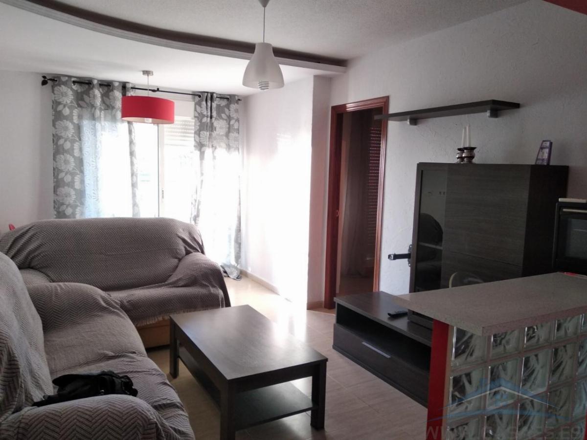 For sale of flat in Roquetas de Mar