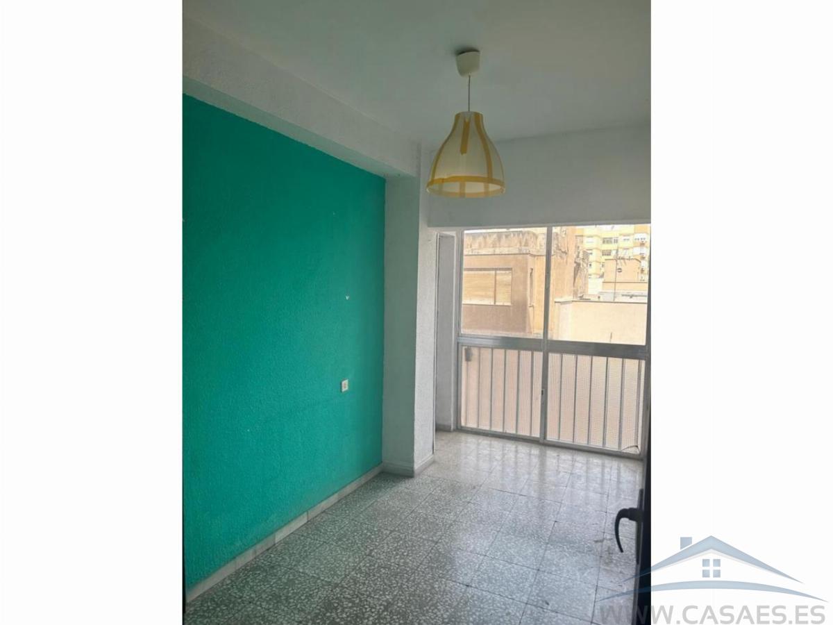 Venta de piso en Almería