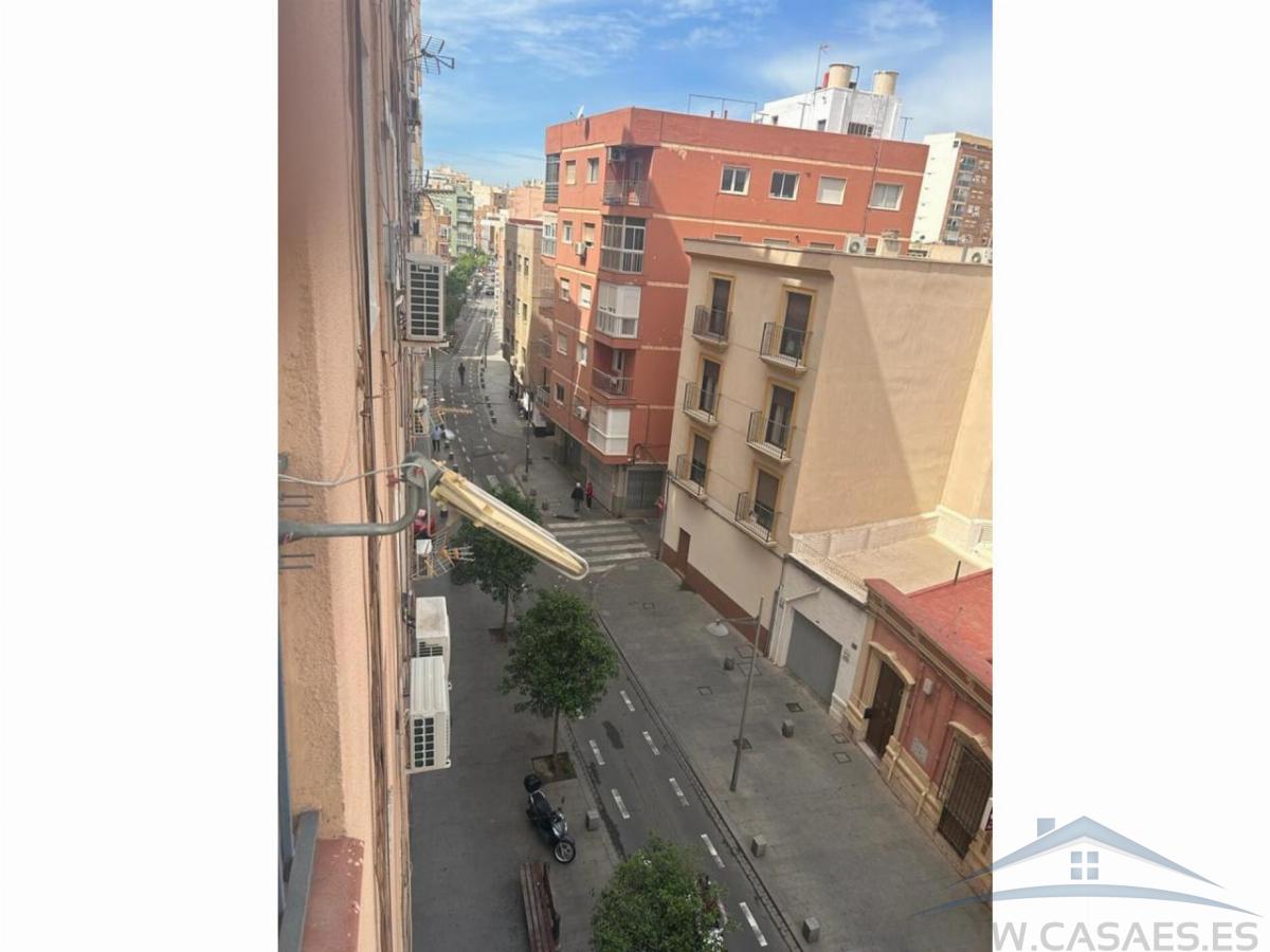 Venta de piso en Almería