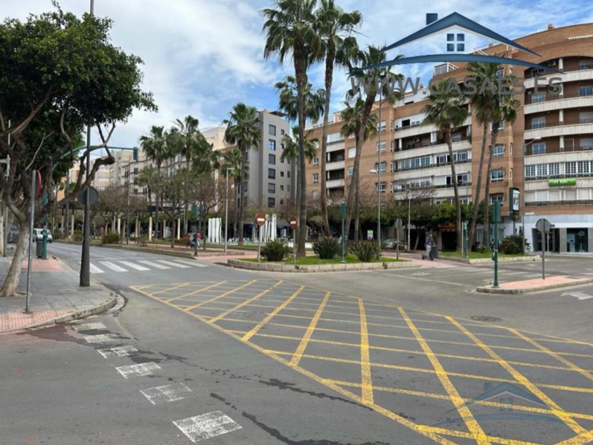 Venta de piso en Almería