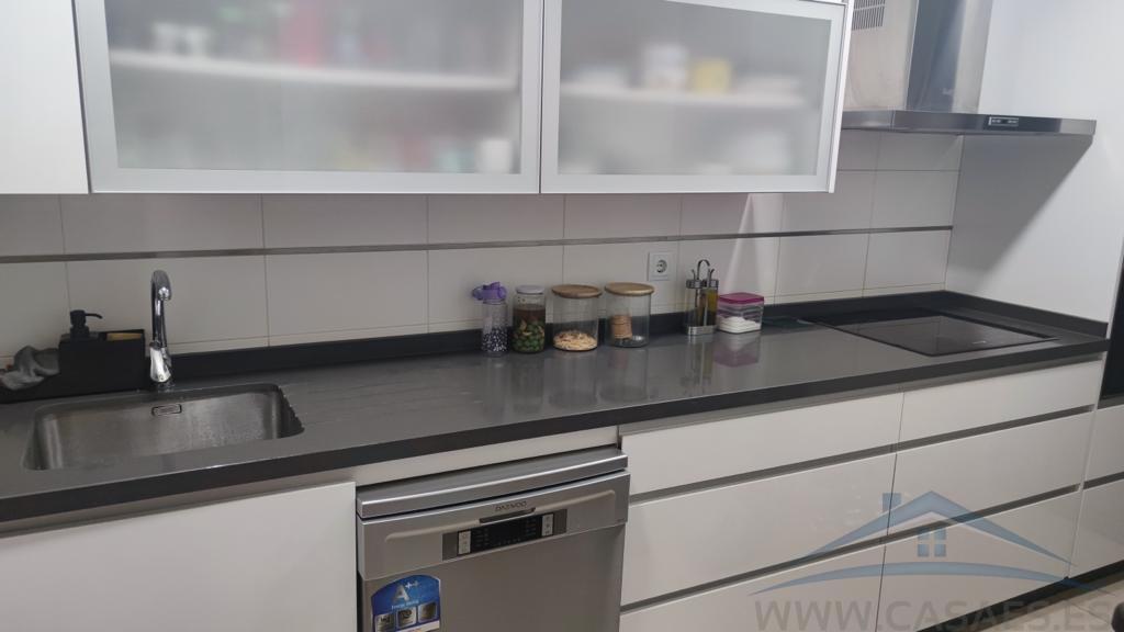 Продажа от

 Квартира на Roquetas de Mar
