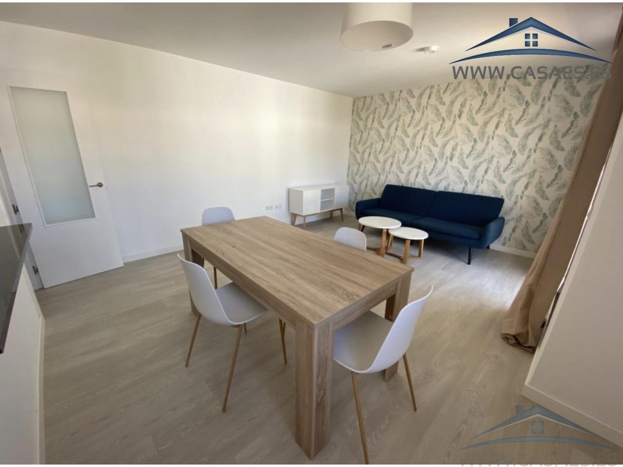 For sale of flat in Roquetas de Mar