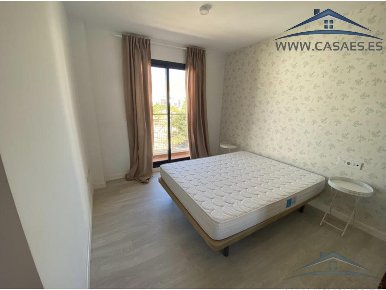 Sprzedaż z mieszkanie w Roquetas de Mar