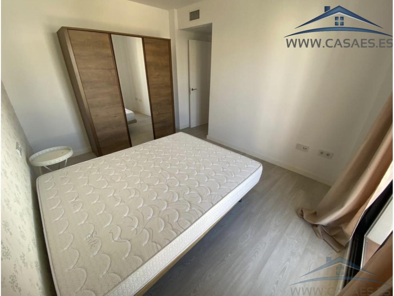 Sprzedaż z mieszkanie w Roquetas de Mar