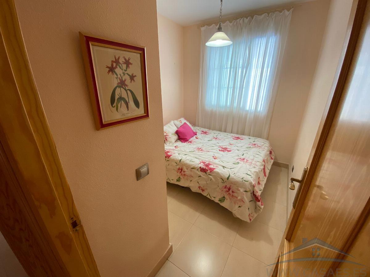 For sale of flat in Roquetas de Mar