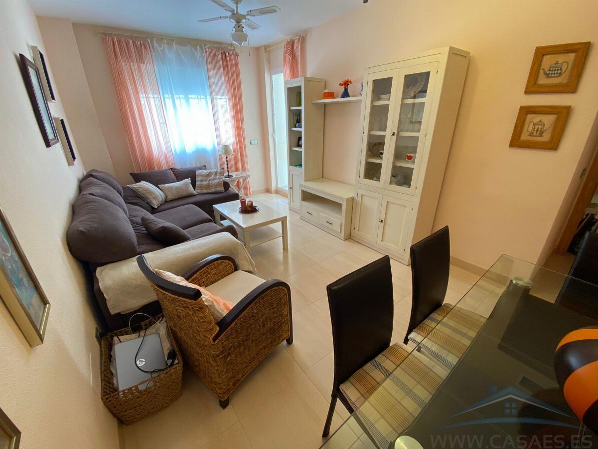 For sale of flat in Roquetas de Mar